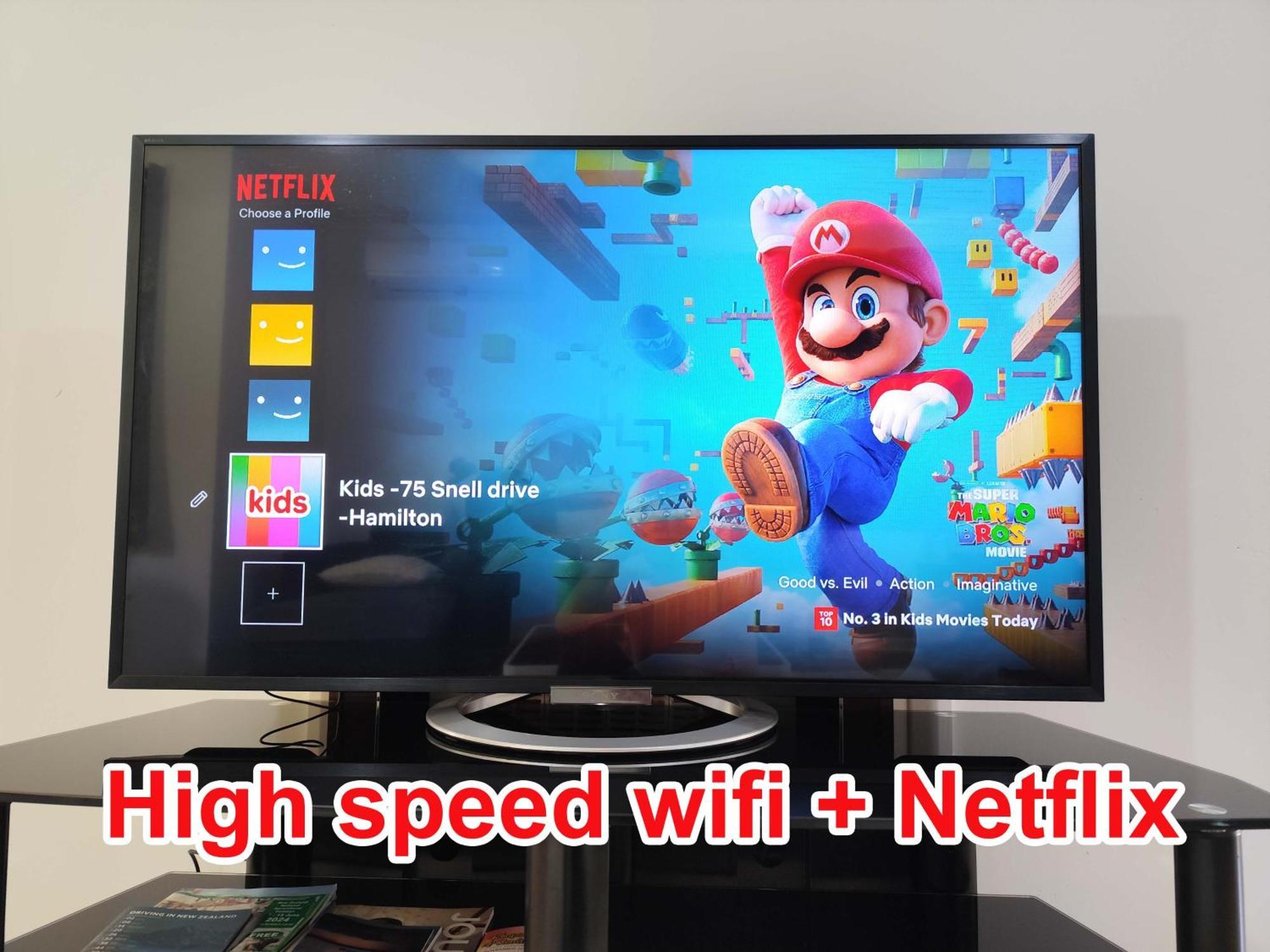 3-Bedroom House-Big Yard- Netflix แฮมิลตัน ภายนอก รูปภาพ